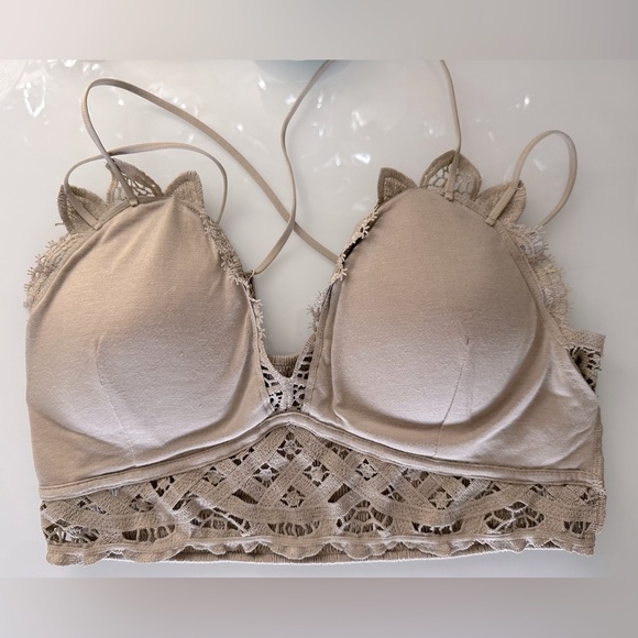 NWOT Wishlist Lace Bralette - Never Worn - Picture 3 of 5